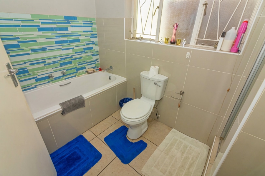 4 Bedroom Property for Sale in Wilgenhof Free State